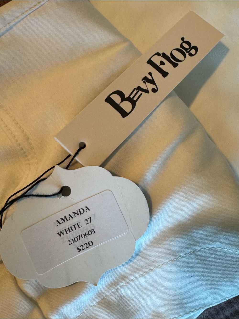 NEW BevvFlog “Amanda” White Wide Leg Jeans NWT Size 27 🤍 - Picture 9 of 10